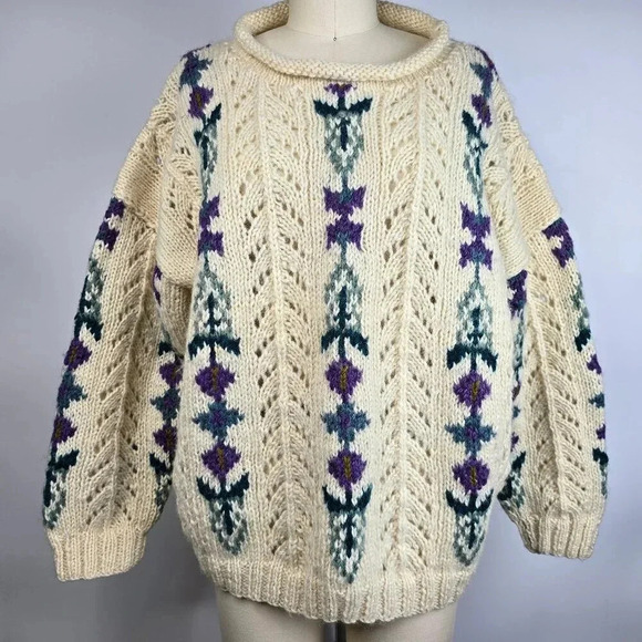 100% Wool Nomadic Traders Barkeley CA Sweater Hand Knit Nepal Cream/Flowers L - Picture 3 of 10